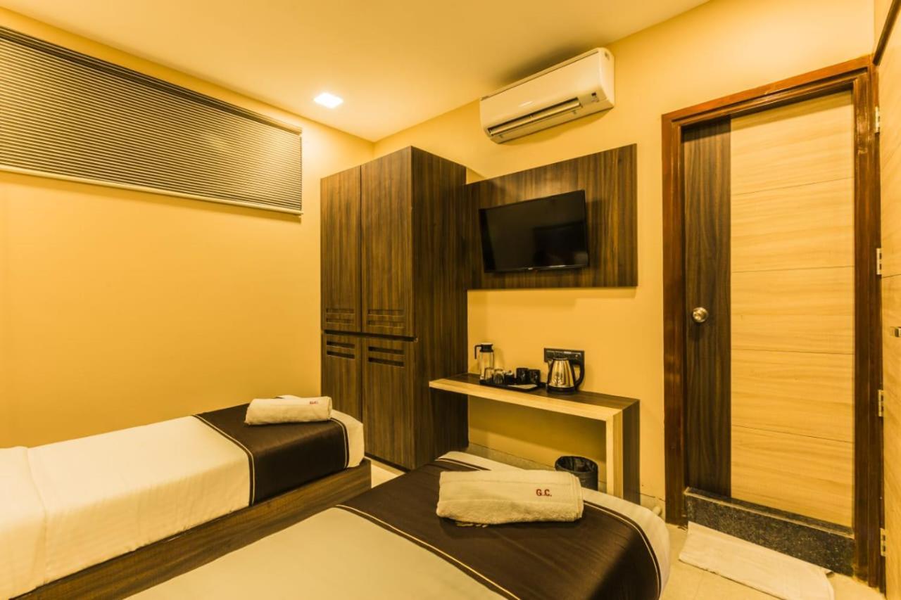 Hotel Golden Crown Mumbai Kültér fotó