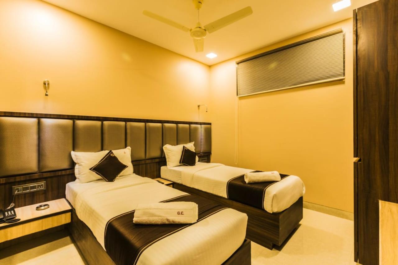 Hotel Golden Crown Mumbai Kültér fotó